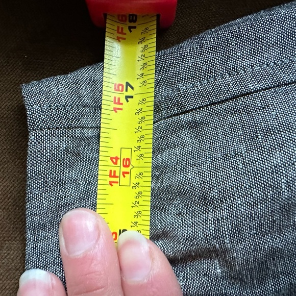 Dalia Collections Gray Midi Skirt Zipper In The Back.Ruffle Edge On Bottom SZ 10 - Picture 9 of 9